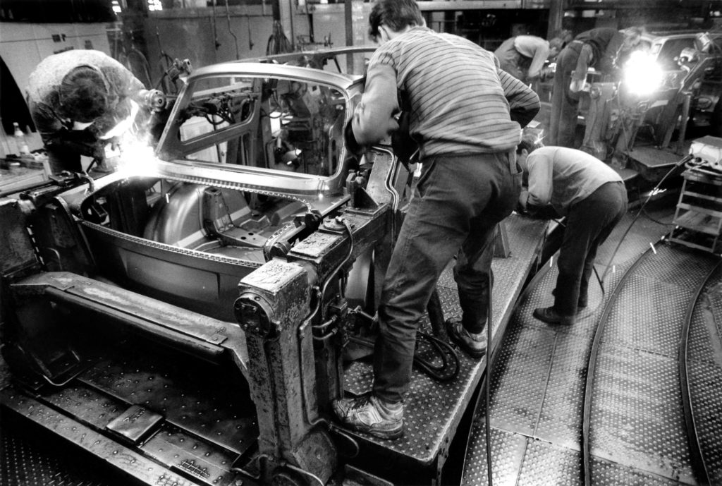 Body sheet welding on the assembly line, 1991